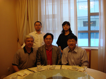 Shu Junbang, nuestro director general, se comunicó con los clientes americanos del CTC el 24 de Mayo de 2012